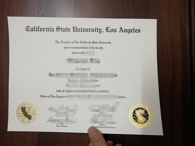 加州艺术学院（瓦伦西亚）毕业模板认Z成绩单Diploma